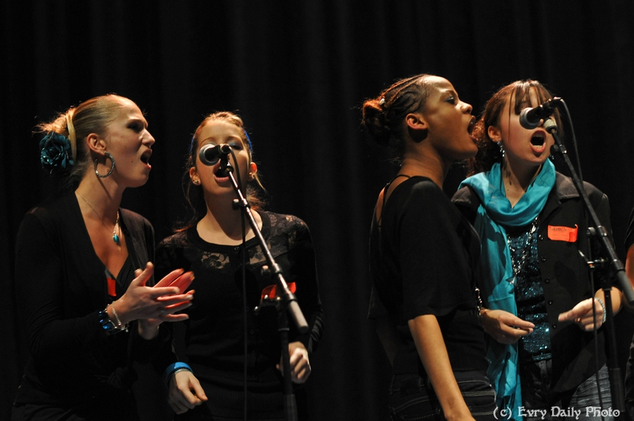 Evry Daily Photo - Telethon Evry 2010 - Concert Evry University Gospel - large - 5243382603.jpg